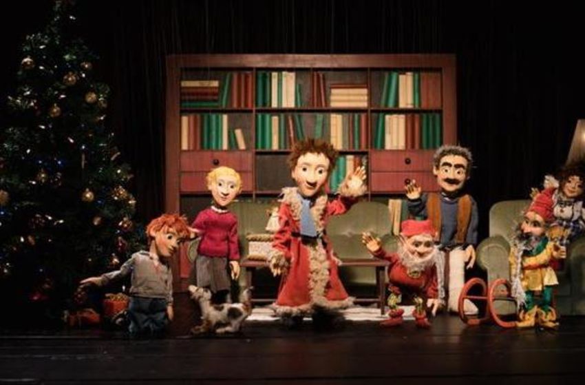 Die Augsburger Puppenkiste - Als der Weihnachtsmann vom Himmel fiel - Szenenbild 1 von 5