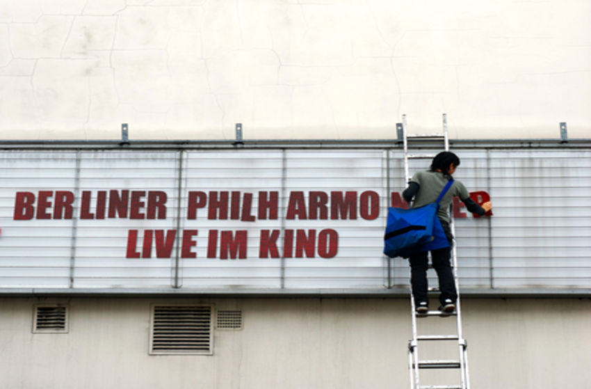 Die Berliner Philharmoniker LIVE - DAS SILVERSTERKONZERT mit Sir Simon Rattle un - Szenenbild 2 von 3