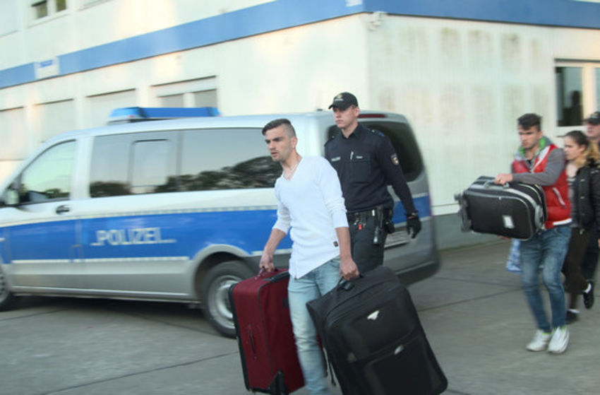 Deportation Class - Szenenbild 3 von 4