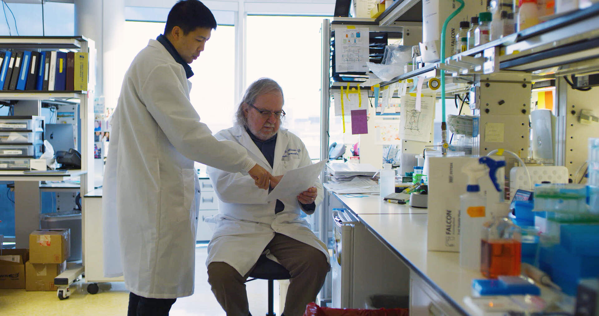 Jim Allison - Pionier. Krebsforscher. Nobelpreisträger - Szenenbild 2 von 2