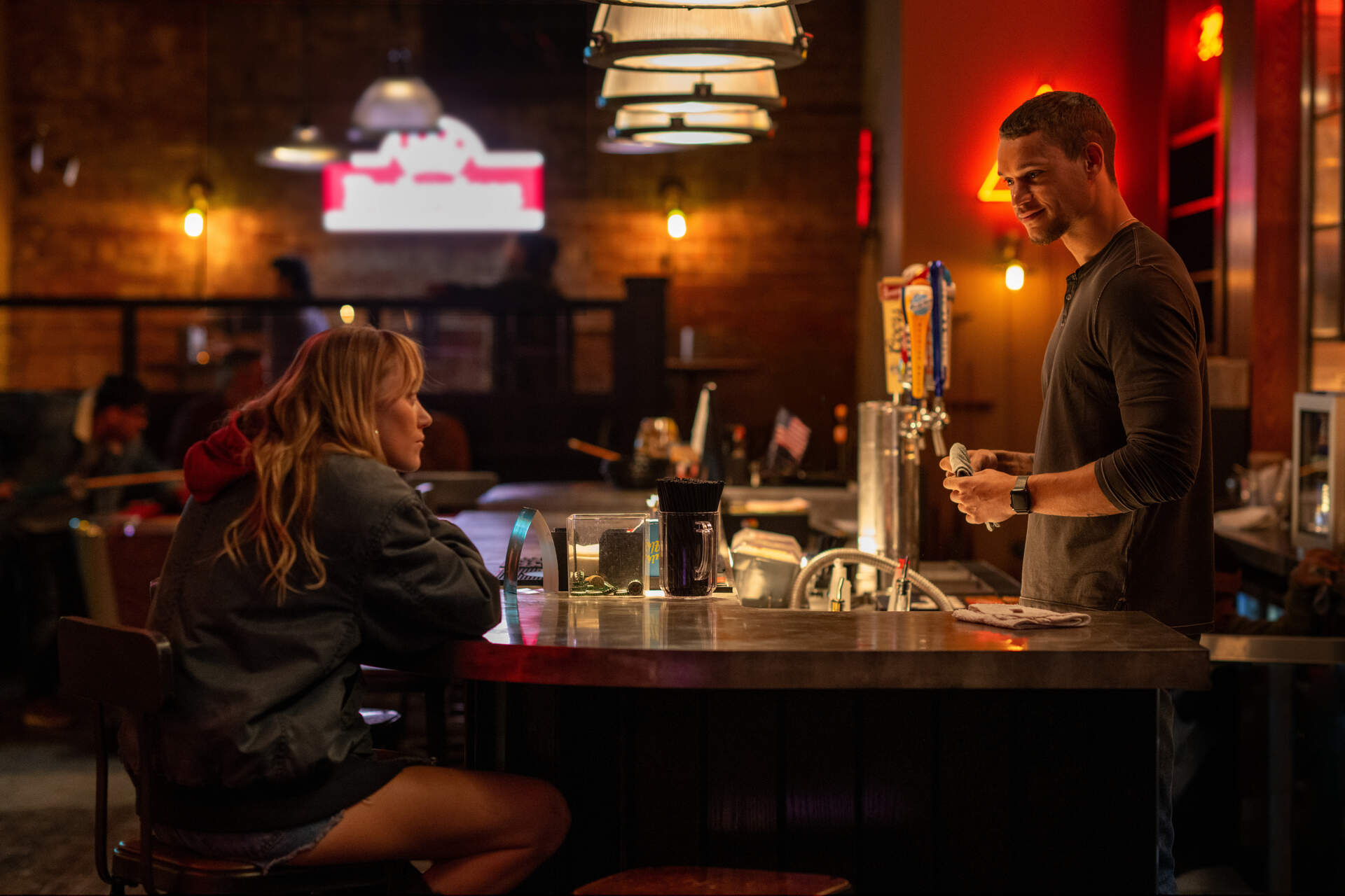 Für immer ein Teil von Dir - Reminders of Him - Szenenbild 3 von 6