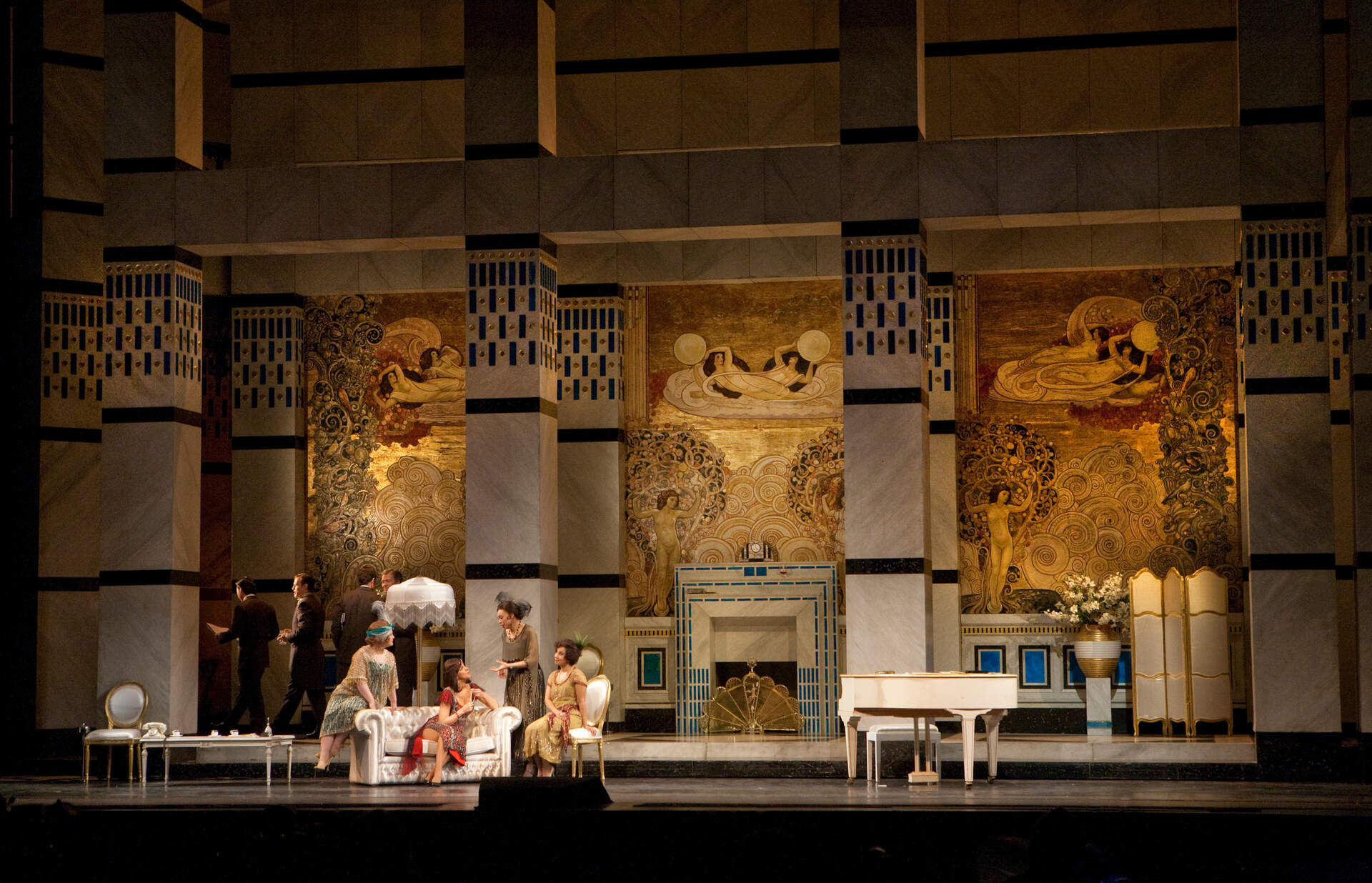 Puccini: La Rondine (MET live im Kino) - Szenenbild 1 von 1