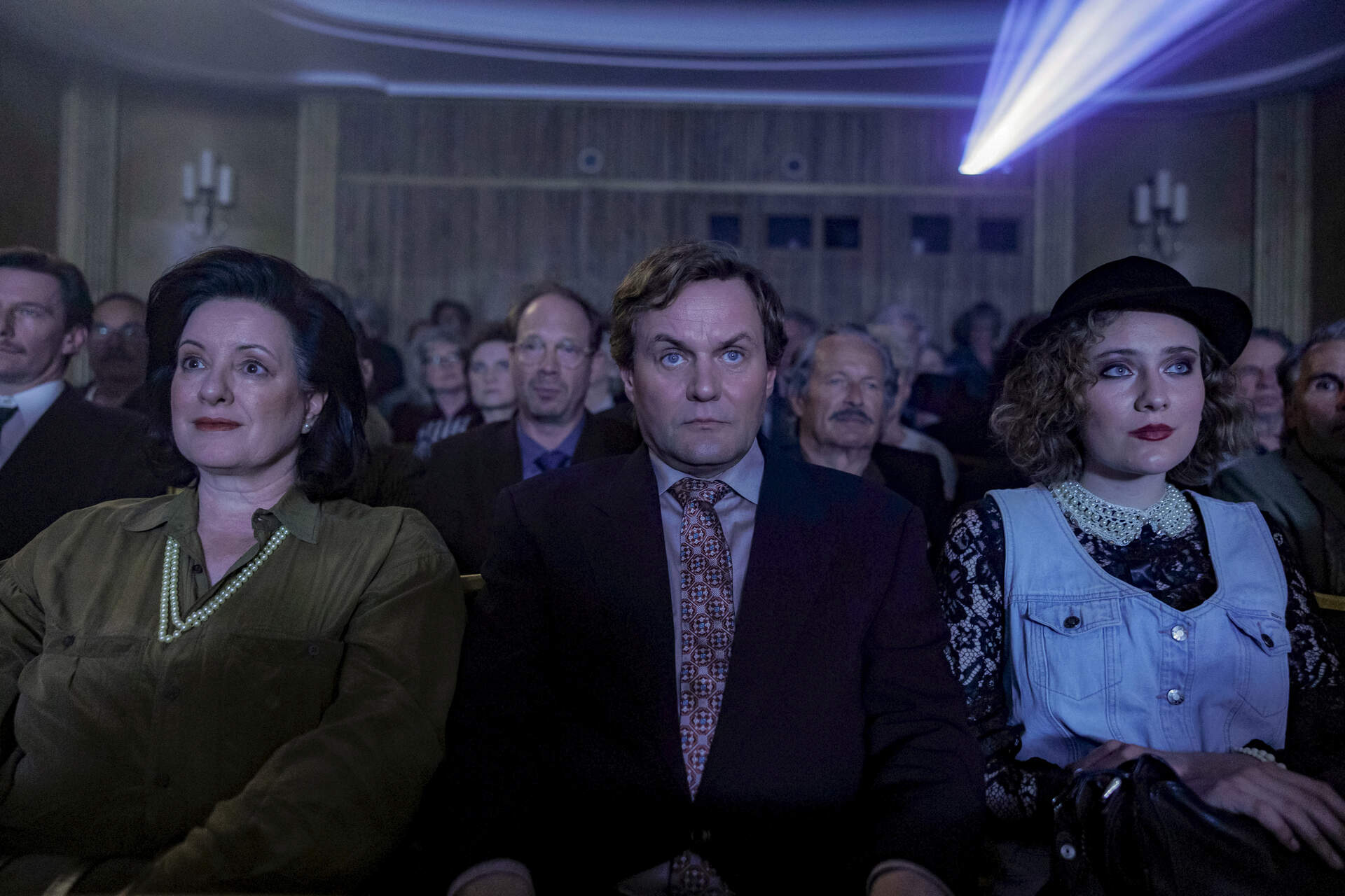 Ach, diese Lücke, diese entsetzliche Lücke - Szenenbild 1 von 7