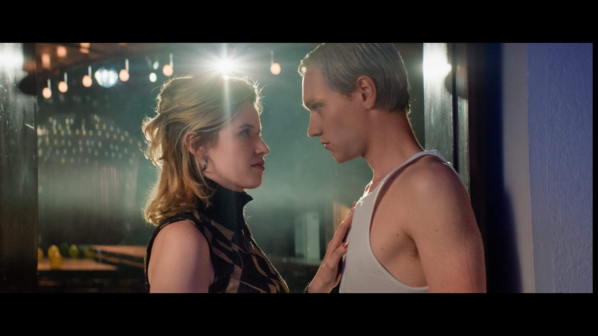 Ach, diese Lücke, diese entsetzliche Lücke - Szenenbild 4 von 7