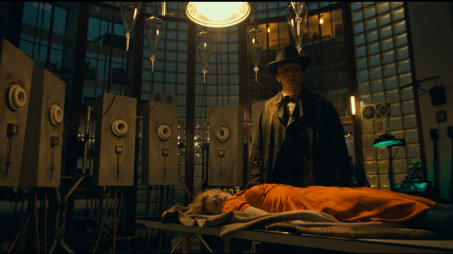 The Bride! - Es lebe die Braut - Szenenbild 5 von 6