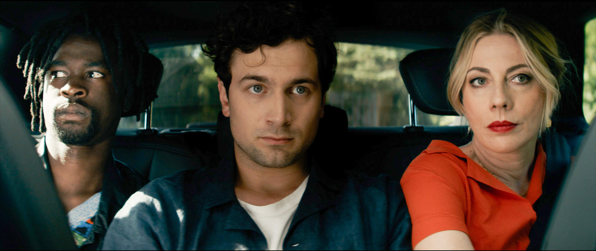 More Than Strangers - Szenenbild 1 von 1