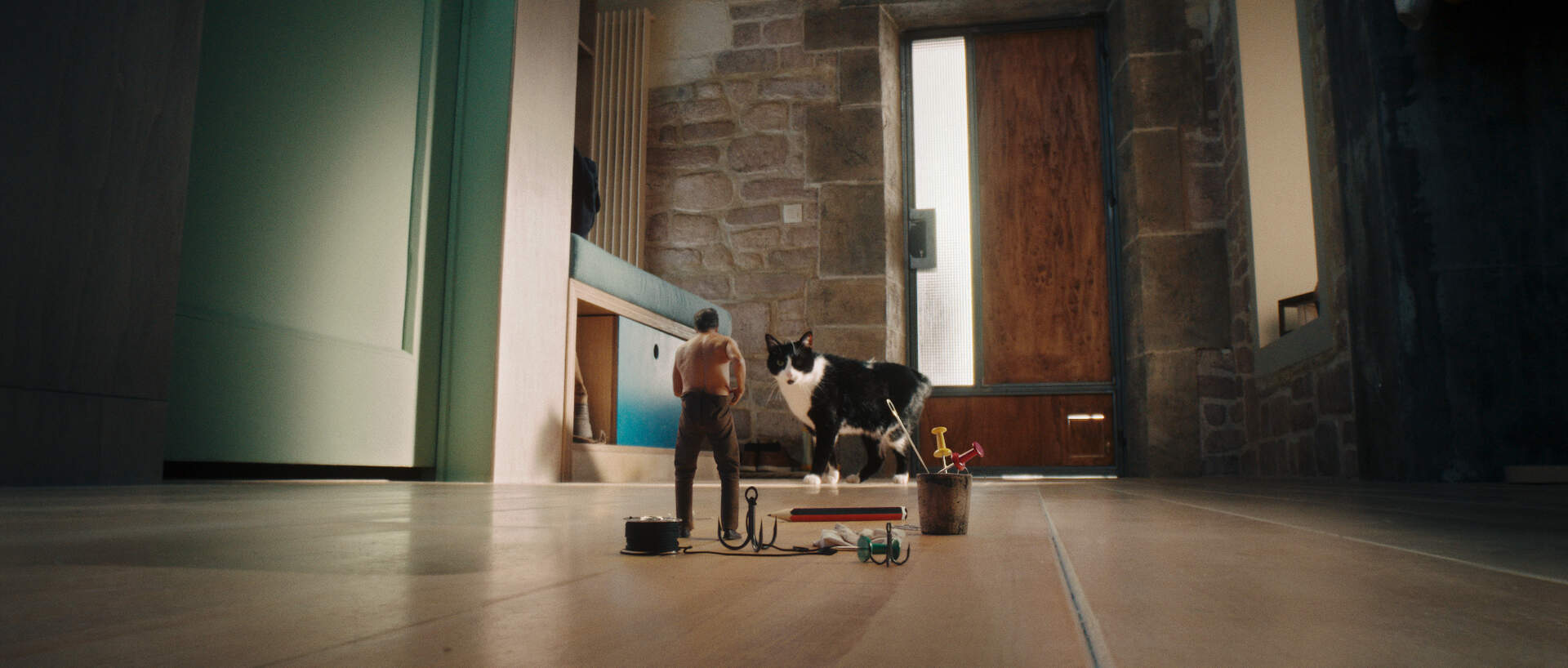 Der Mann, der immer kleiner wurde - Die unglaubliche Geschichte des Mr. C - Szenenbild 1 von 7