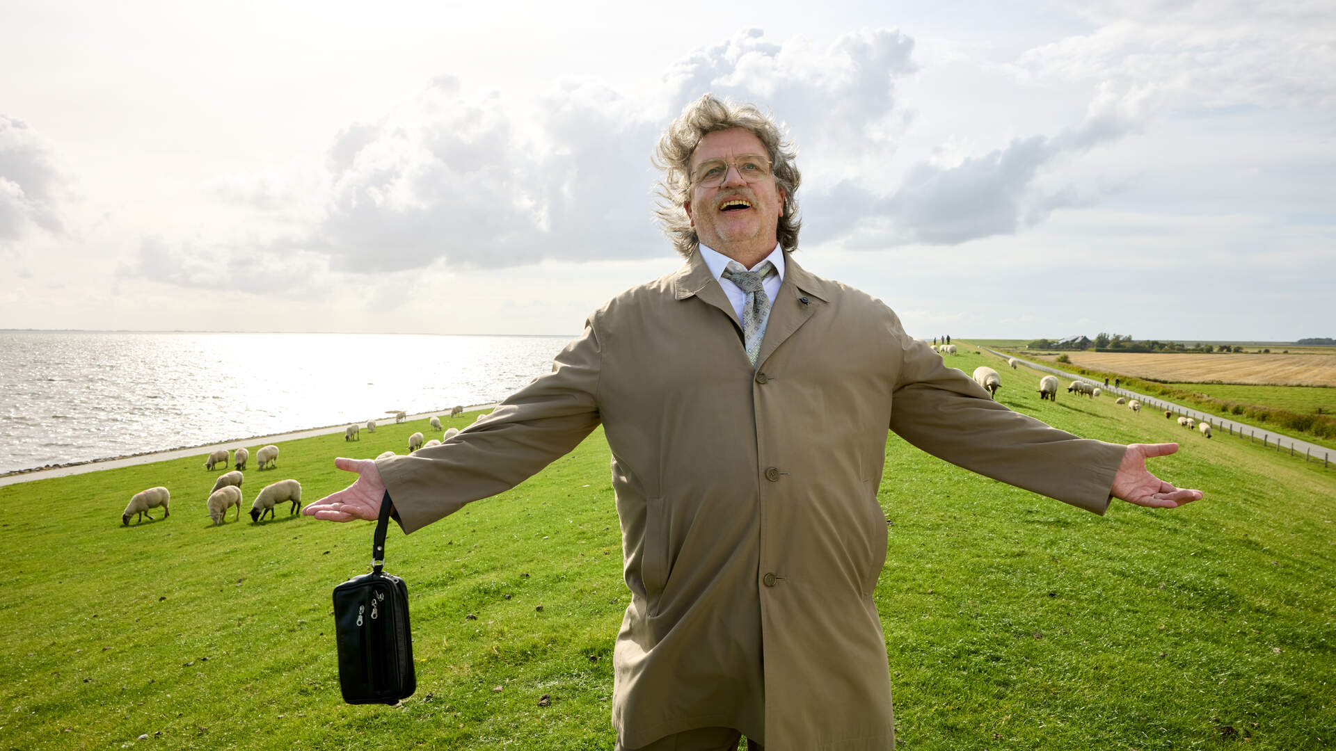 Horst Schlämmer sucht das Glück - Szenenbild 1 von 6