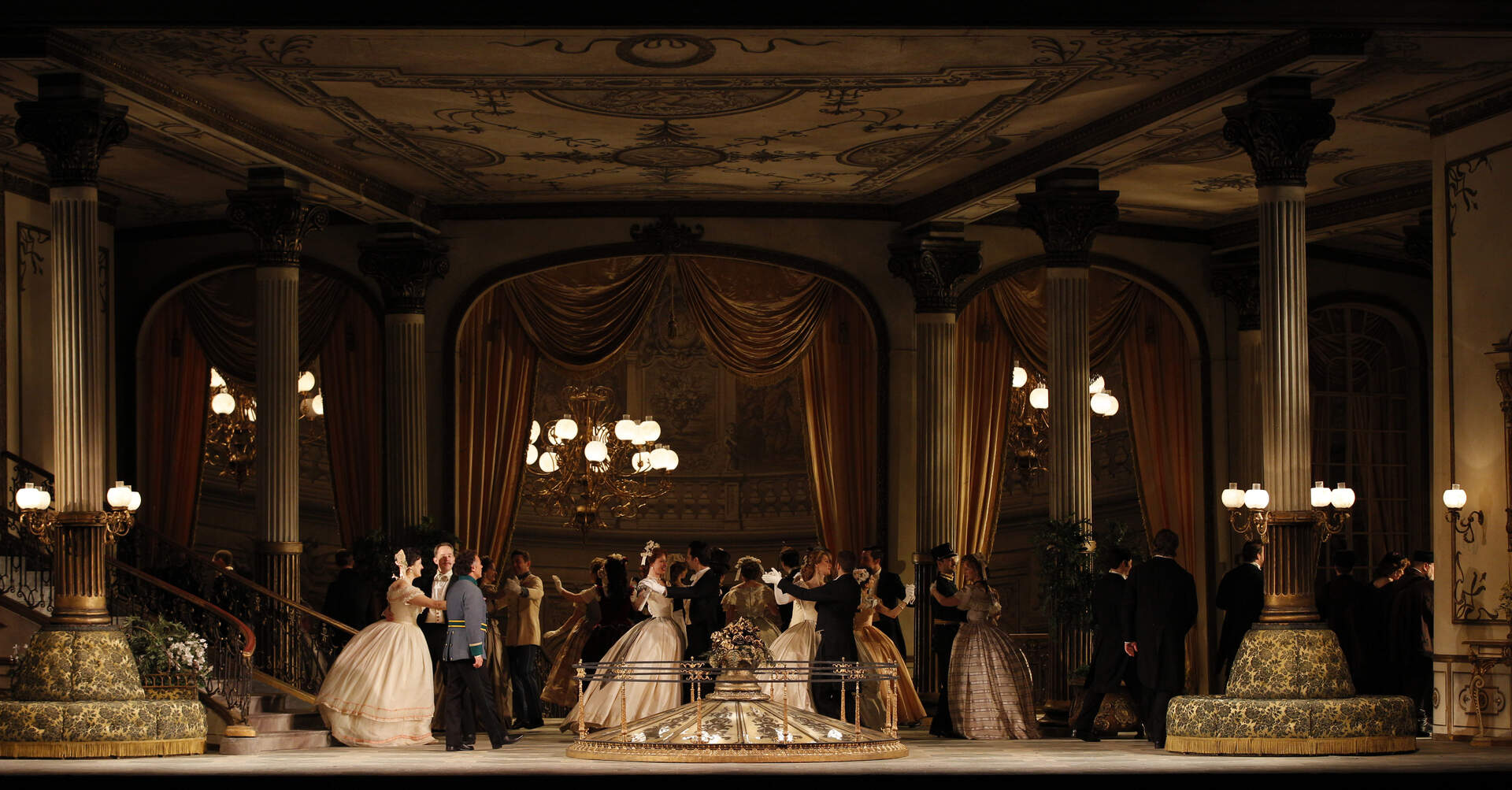 Strauss: Arabella (MET live im Kino) - Szenenbild 1 von 1
