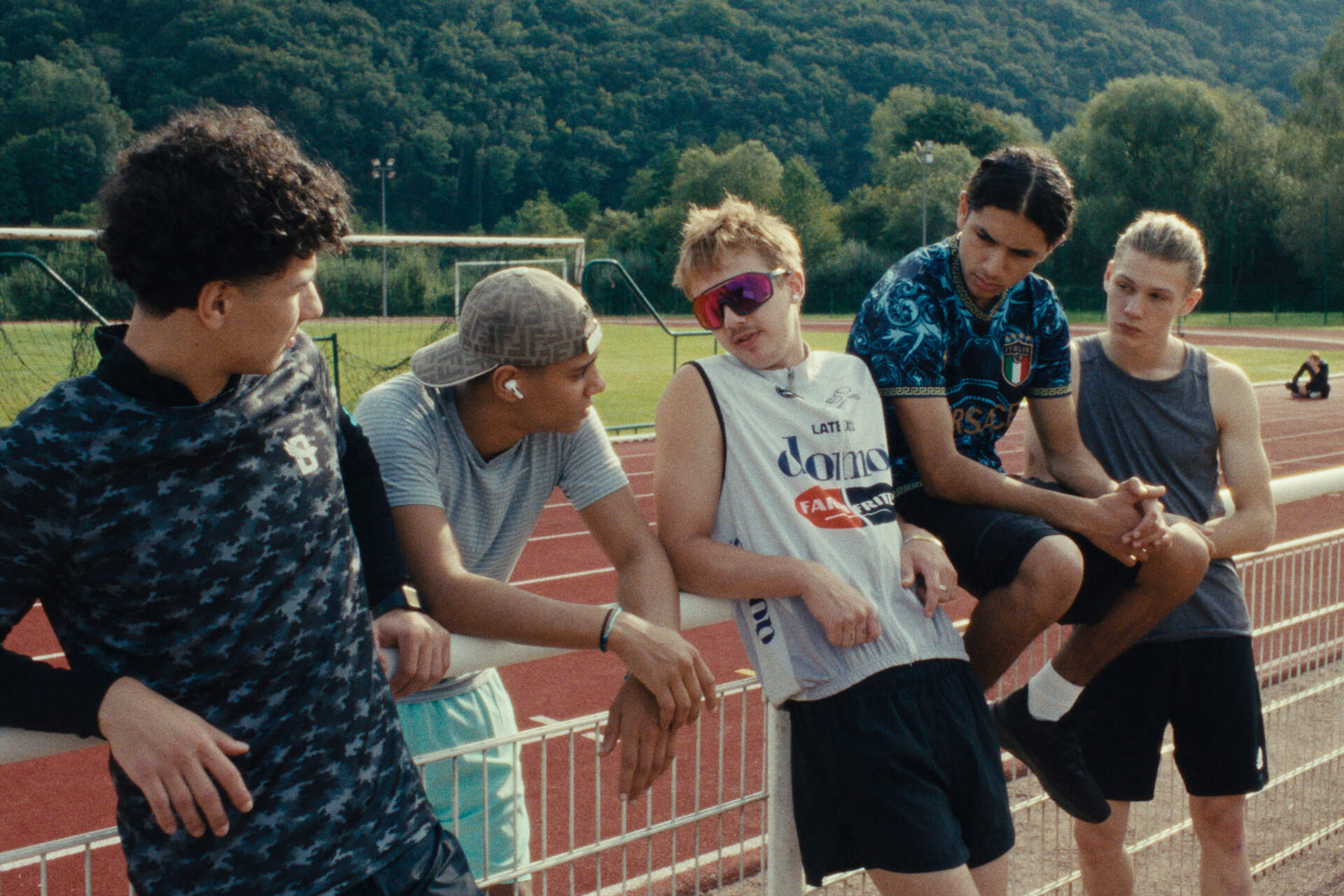 Wild Foxes - Szenenbild 1 von 1