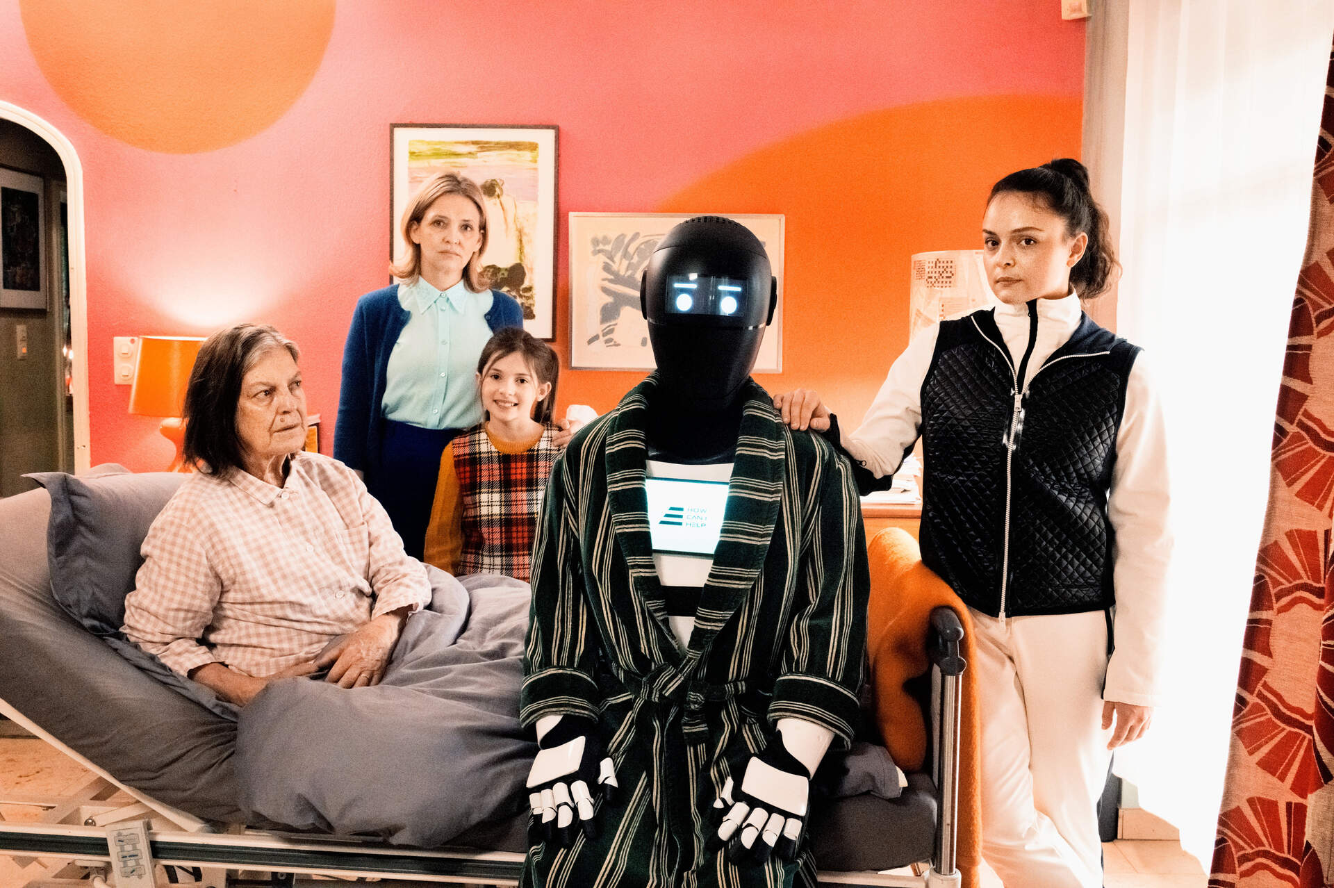 Frau Winkler verlässt das Haus - Szenenbild 1 von 1