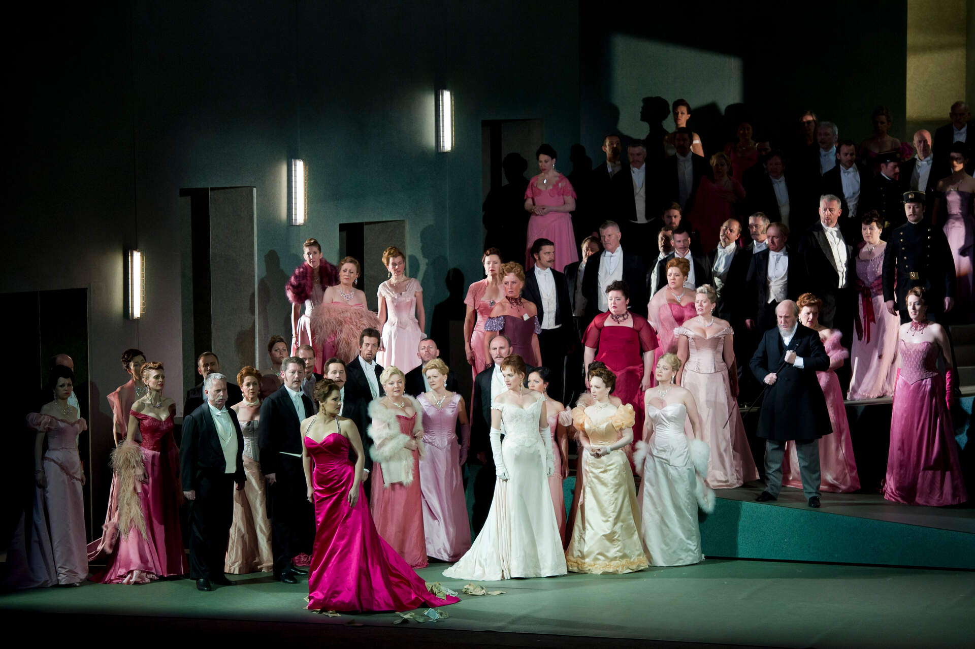 Massenet: Manon (MET live im Kino) - Szenenbild 1 von 1