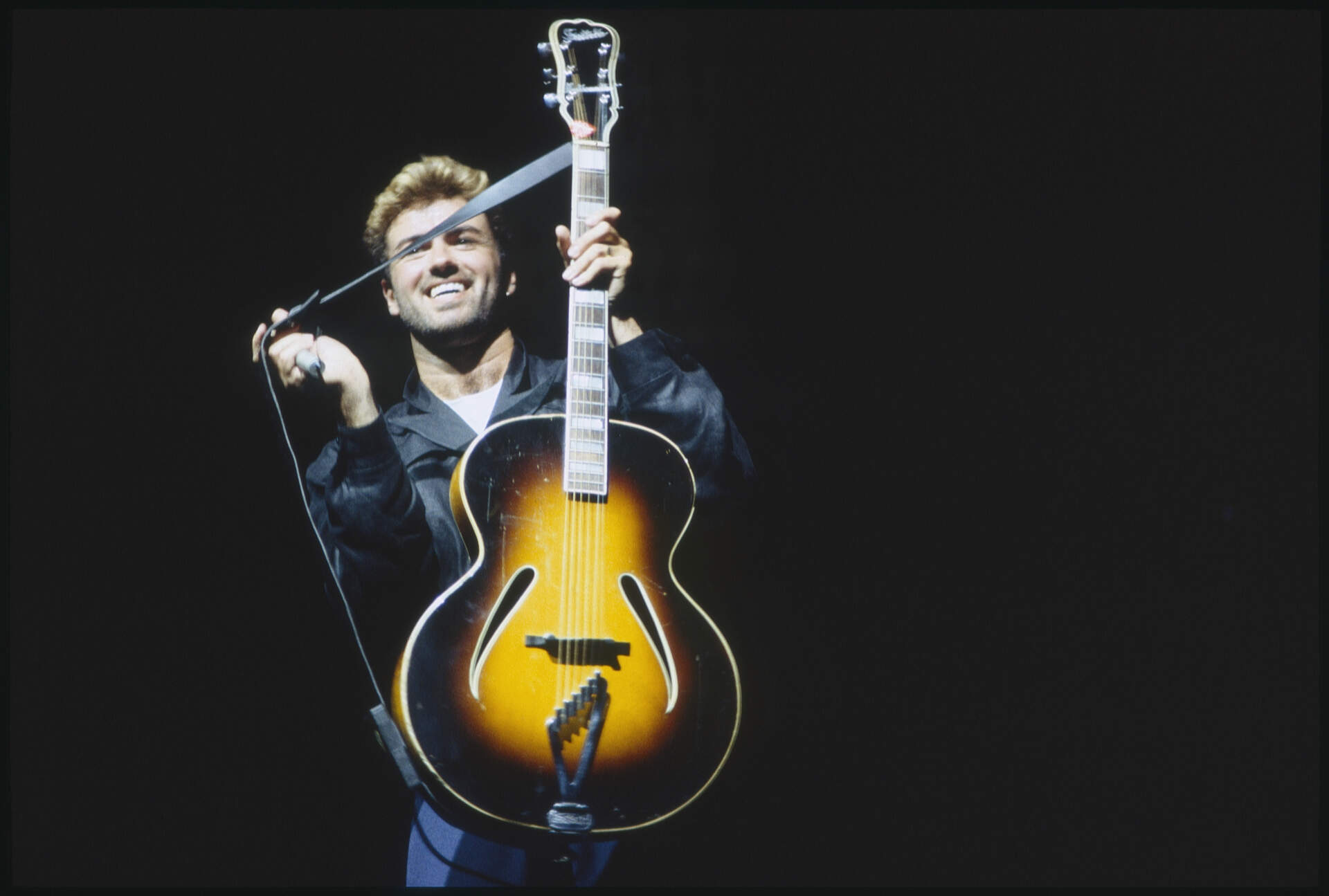 George Michael - The Faith Tour (engl.) - Szenenbild 5 von 6