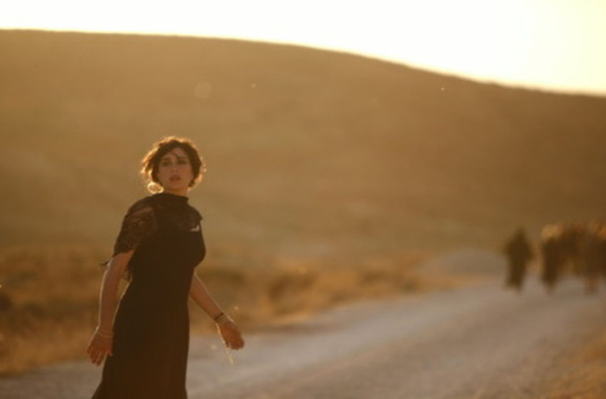 Wer weiß, wohin? - Szenenbild 2 von 15