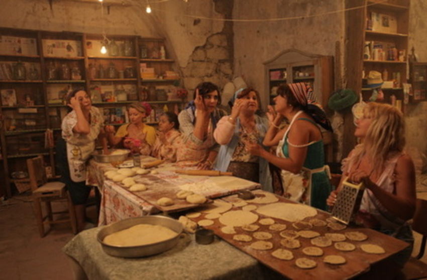 Wer weiß, wohin? - Szenenbild 12 von 15