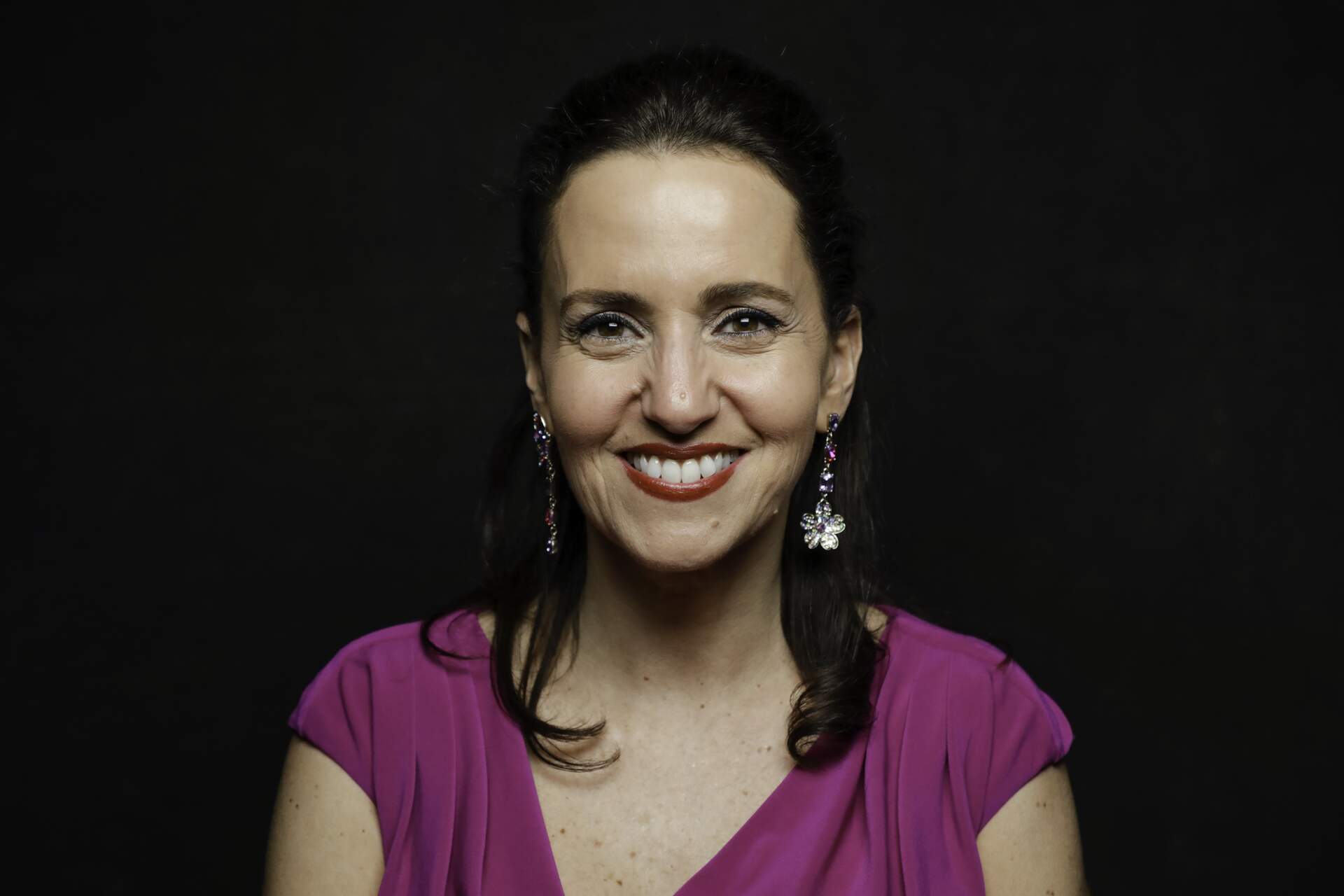 Woman - 2000 Frauen. 50 Länder. 1 Stimme. (mehrspr.) - Szenenbild 1 von 3