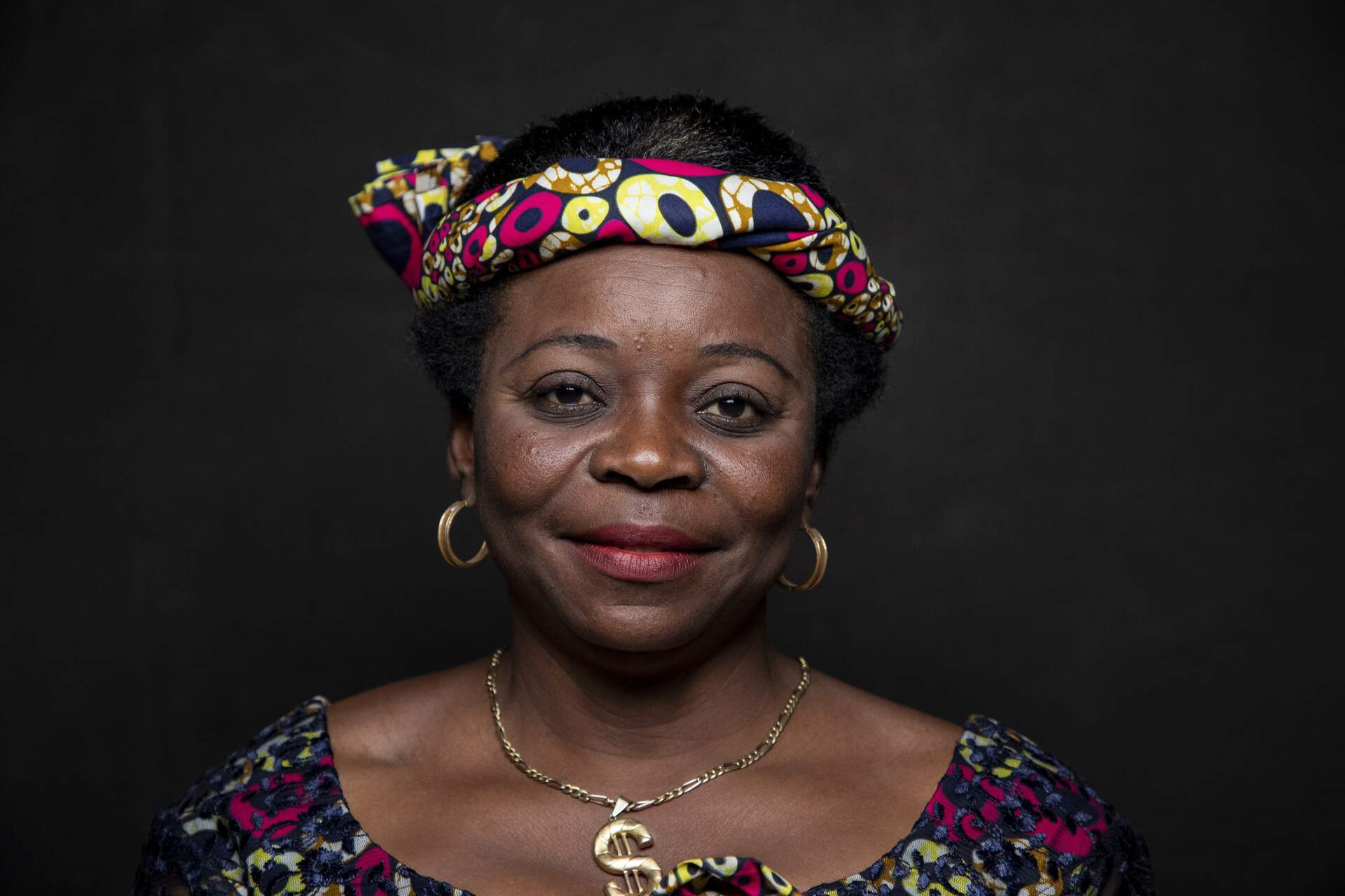 Woman - 2000 Frauen. 50 Länder. 1 Stimme. (mehrspr.) - Szenenbild 2 von 3