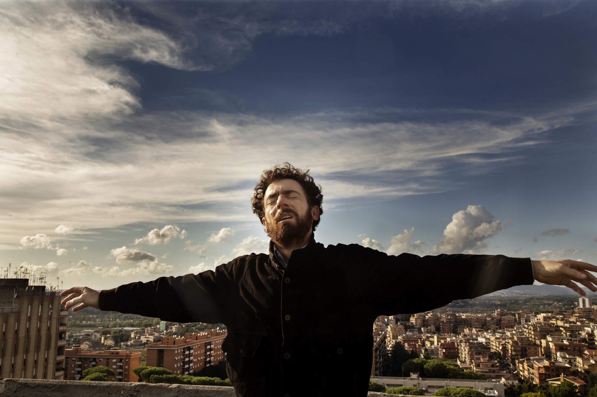 Confidenza - Vertrauen (ital.) - Szenenbild 1 von 5