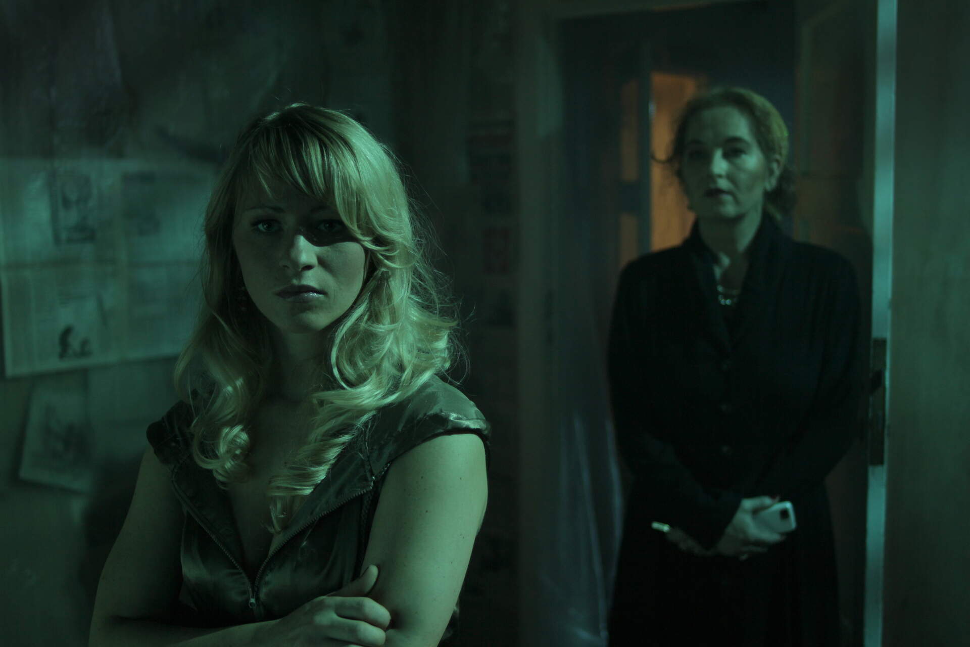 Masks - Szenenbild 3 von 8