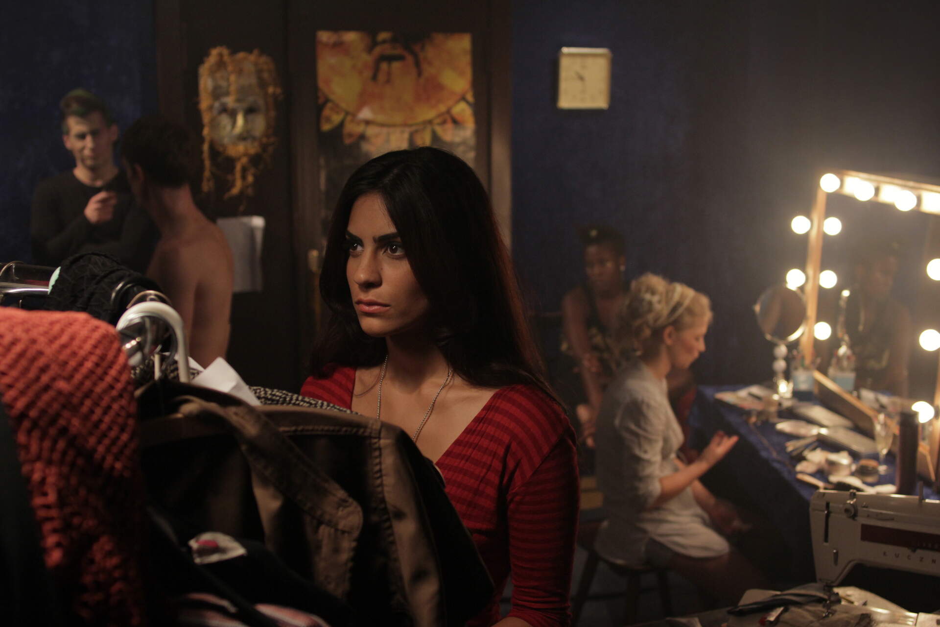 Masks - Szenenbild 5 von 8