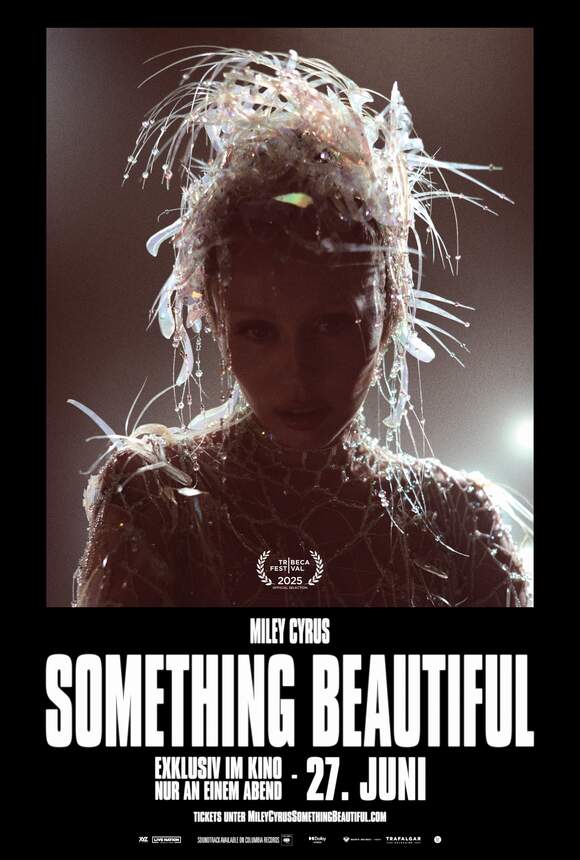 Miley Cyrus: Something Beautiful (engl.)