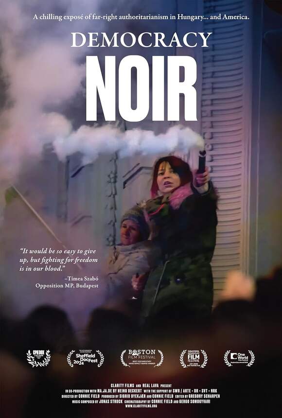 Democracy Noir (engl./ungar.)